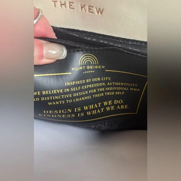 Authentic KURT GEIGER XL Pillow leather flap magnetic shoulder bag - Picture 8 of 15